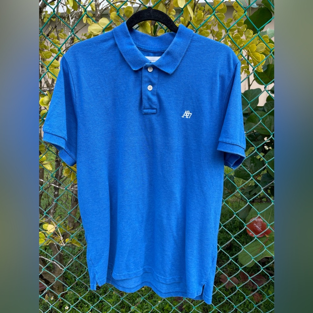 🛍 Blue Aeropostale Polo| Used like new 
$10.00 | X-Large

DM for more info 📩
